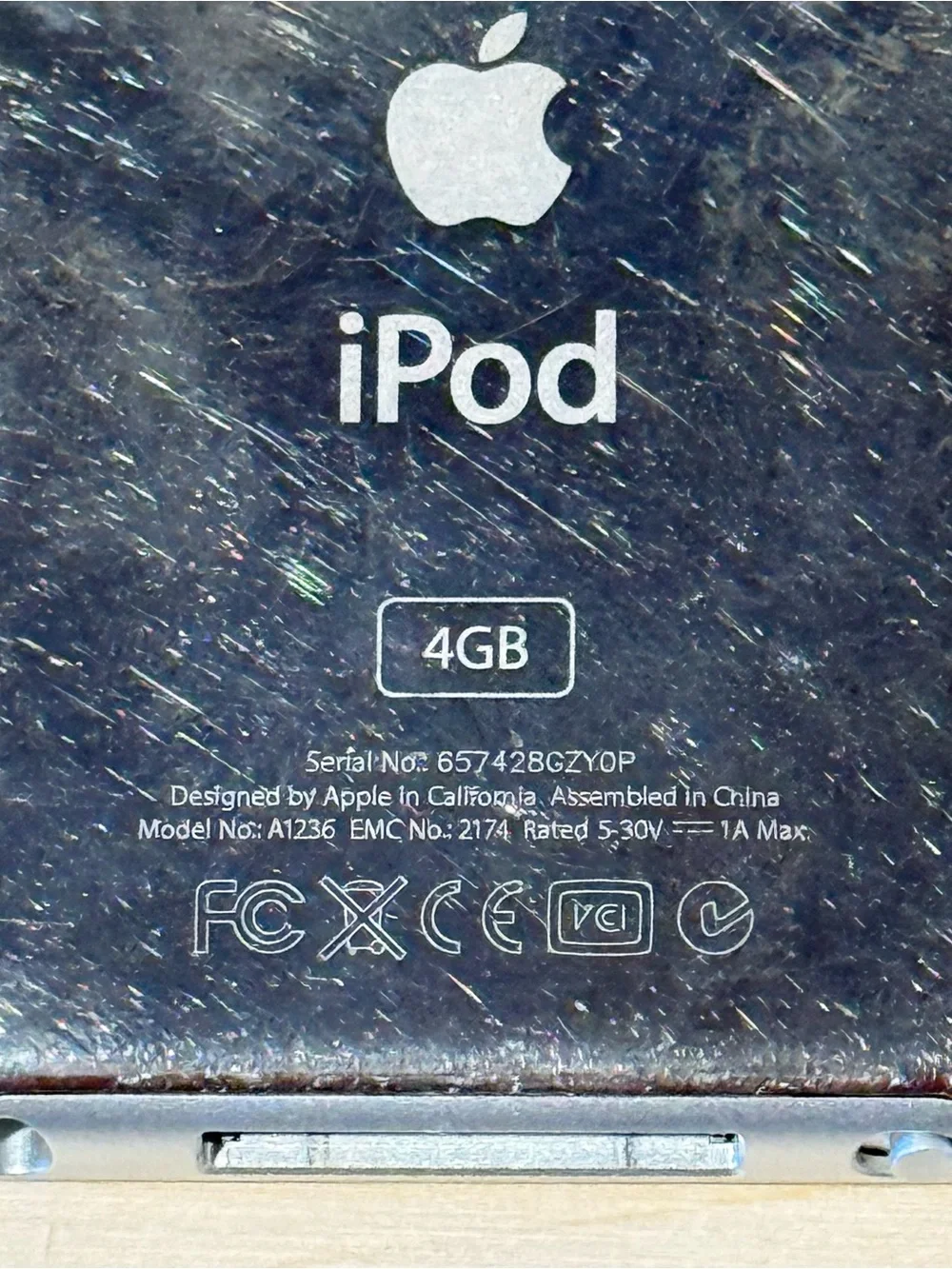 iPod Nano A1236 4GB Silver Tested Battery 8-10Hr w/Charg-629Songs Read Info Blw!